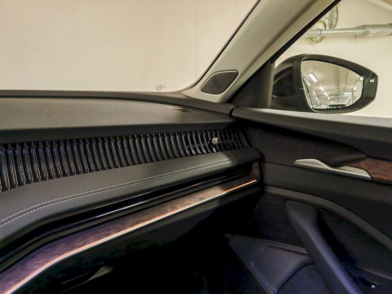 Škoda Superb (2025) Combi 2.0 TDI 142 kW DSG 4x4 L - fotka 6 z 36