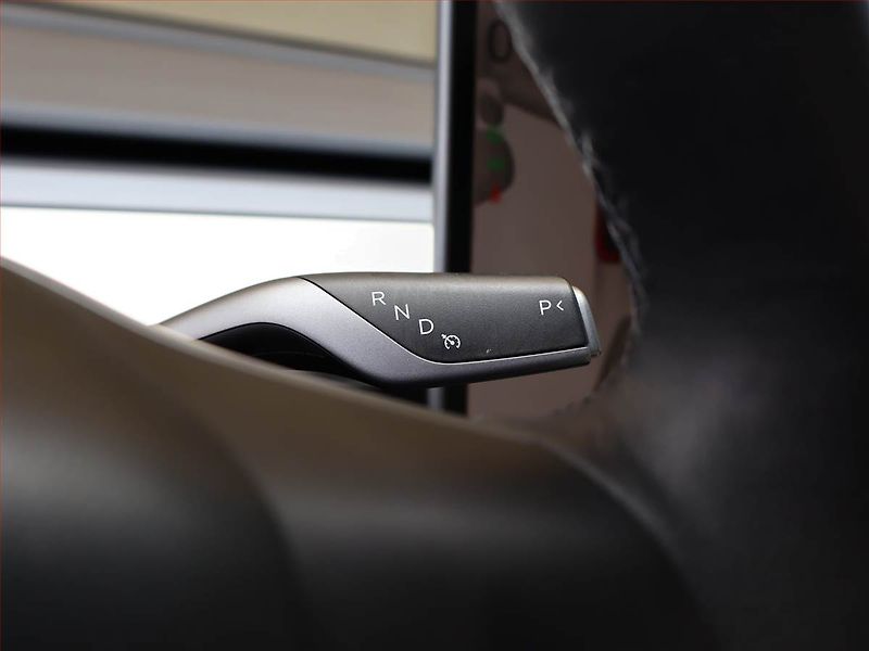 Tesla Model 3 (2022) Performance 79kWh, SoH 96% - fotka 10 z 23