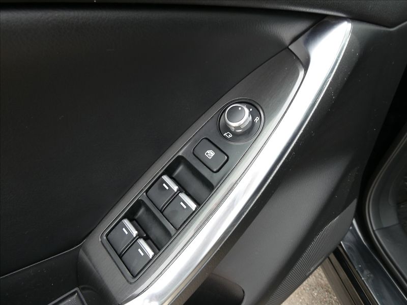 Mazda CX-5 2,5 Skyactiv 141kW AWD automat - fotka 32 z 42