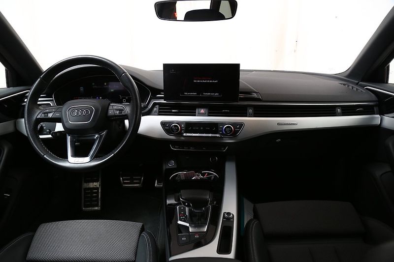 Audi A4 40TFSI q S-Line Matrix NezT Ka - fotka 14 z 23