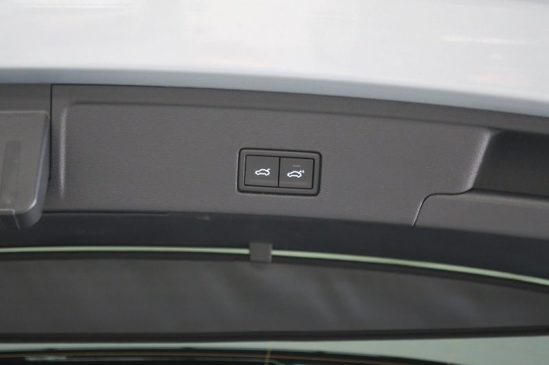 Volkswagen Touareg (2026) NEW Final Edition R Line 210kW - fotka 37 z 40