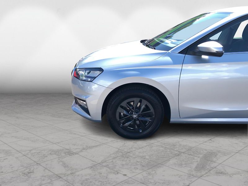 Škoda Fabia 1.0 TSi TOP SELECTION - fotka 10 z 28