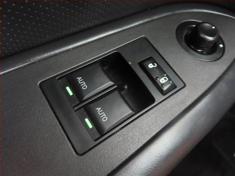 Dodge Challenger (2009) 3.5 V6, Automat, Kůže - fotka 15 z 15