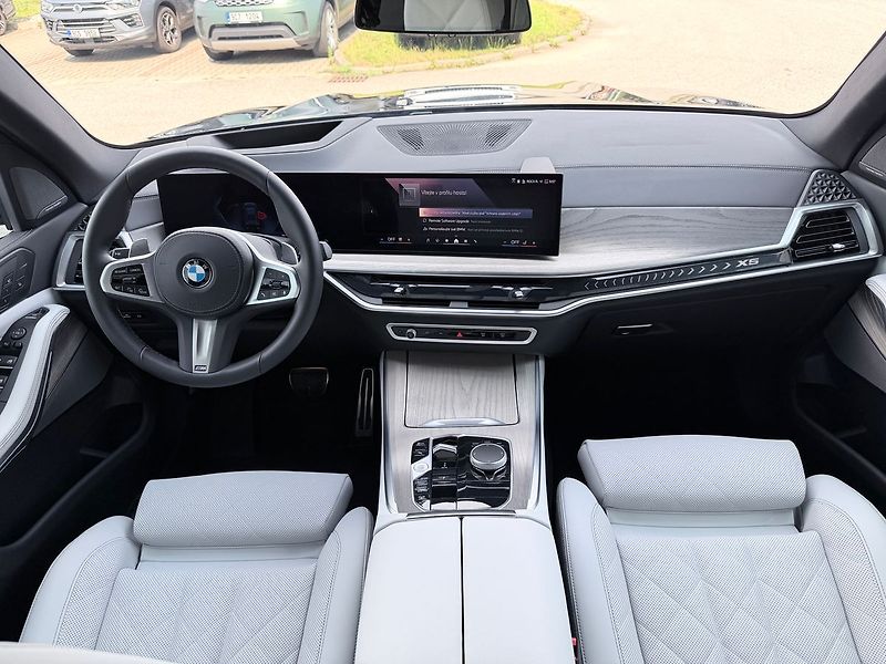 BMW X5 40d xDrive, M-Pro, TZ, NT - fotka 14 z 20