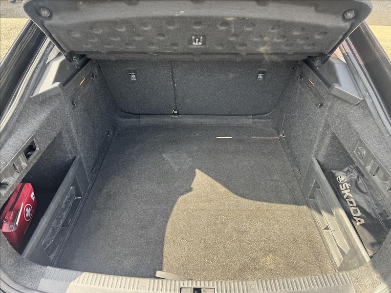 Škoda Superb 2,0 TDI, Automat - fotka 9 z 21