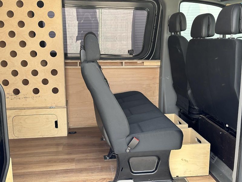 Mercedes-Benz Sprinter 319CDi 190PS AT Bi-Xenon 6-MÍS - fotka 14 z 42