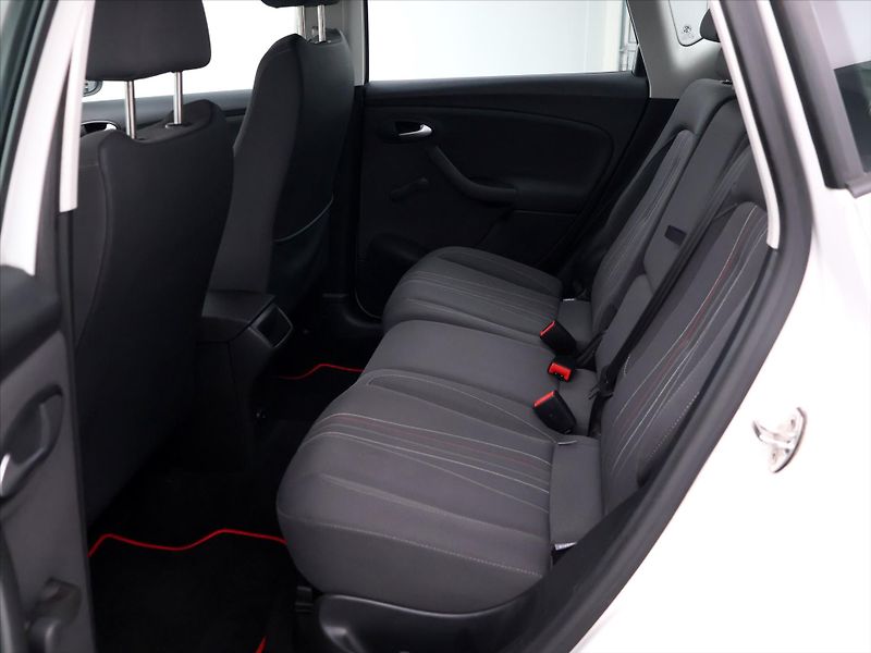 Seat Altea 1,2 TSI 77kW CZ STK 02/28 - fotka 13 z 27