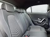 Mercedes-Benz Třídy A 180 Progressive Line - náhled 19