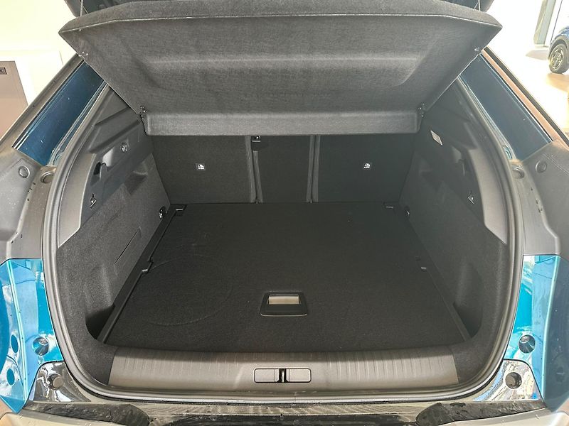 Peugeot 3008 (2026) GT Elektromotor 157 kW - fotka 7 z 19