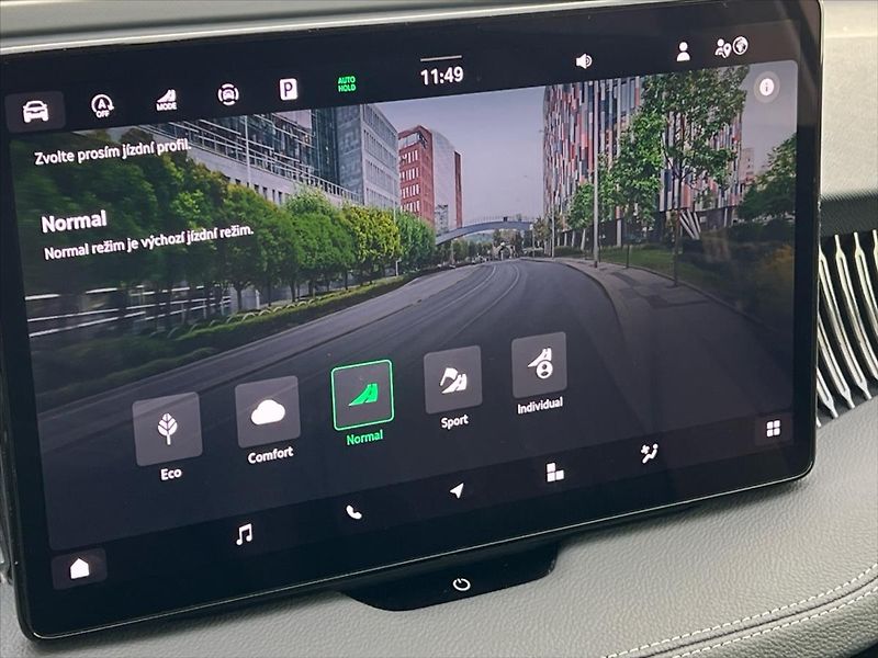 Škoda Superb 2,0 TDi 110 kW 7DSG L&K  IV. - fotka 23 z 32