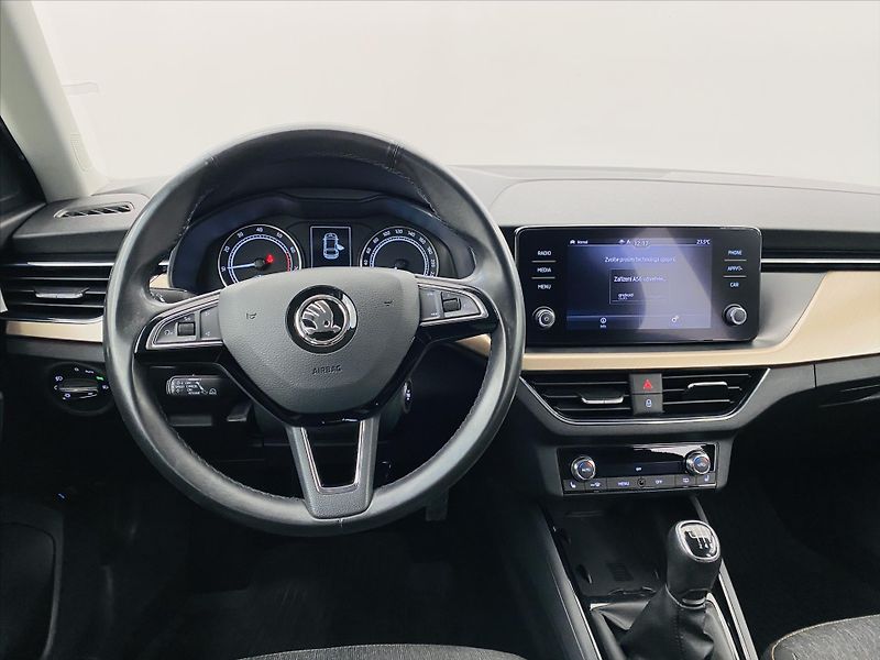 Škoda Scala 1,0 TSI 85 kW Style - fotka 10 z 28
