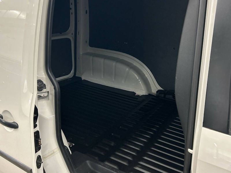 Volkswagen Caddy (2018) 2.0 TDI KR - fotka 8 z 22