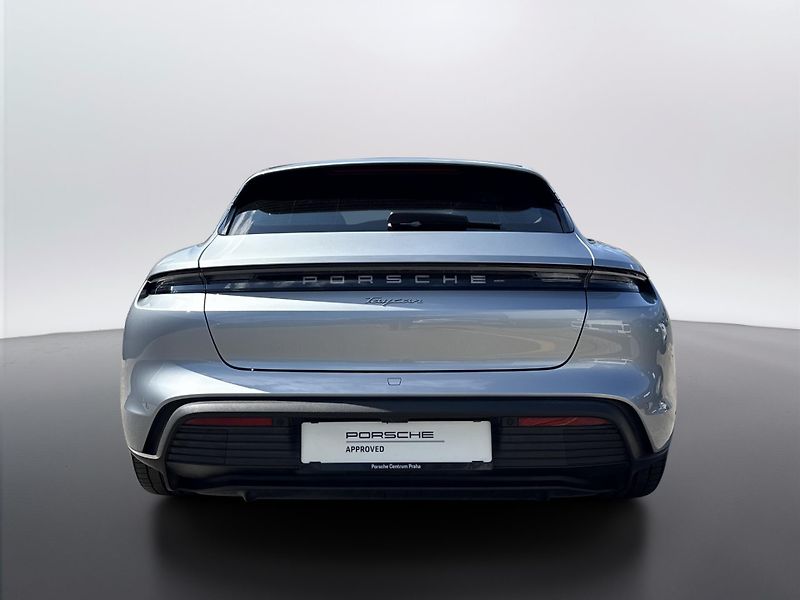 Porsche Taycan Sport Turismo - fotka 4 z 30