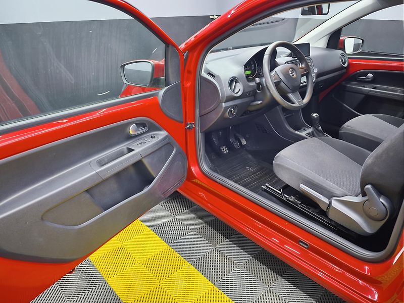 Škoda Citigo (2014) 55kw, výhřev sed., navi, klima - fotka 15 z 23