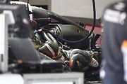 F1 2017 GP Španělska - pohled do motorového prostoru monopostu F1