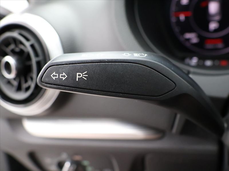 Audi A3 1,5 TSI 110kW S-tronic - fotka 17 z 35