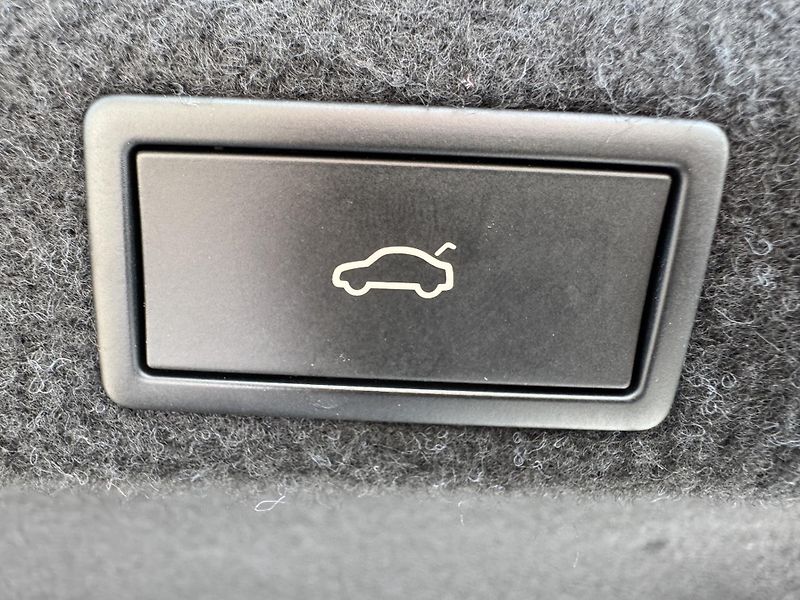 Škoda Octavia (2023) RS 2.0 TSI 180kW DSG | MATRIX - fotka 36 z 44