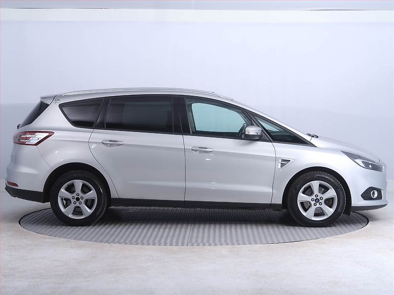 Ford S-MAX (2020) Titanium 2.0 EcoBlue, Automat - fotka 6 z 20