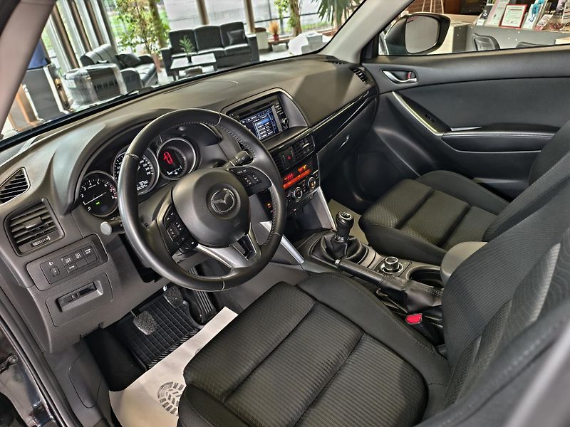 Mazda CX-5 2.0 i 121kW VÝHŘEVY, PDC, TEMP - fotka 7 z 24