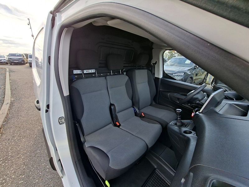 Peugeot Partner FG L2 1000 1.5 BHDi 130k M6 - fotka 14 z 22