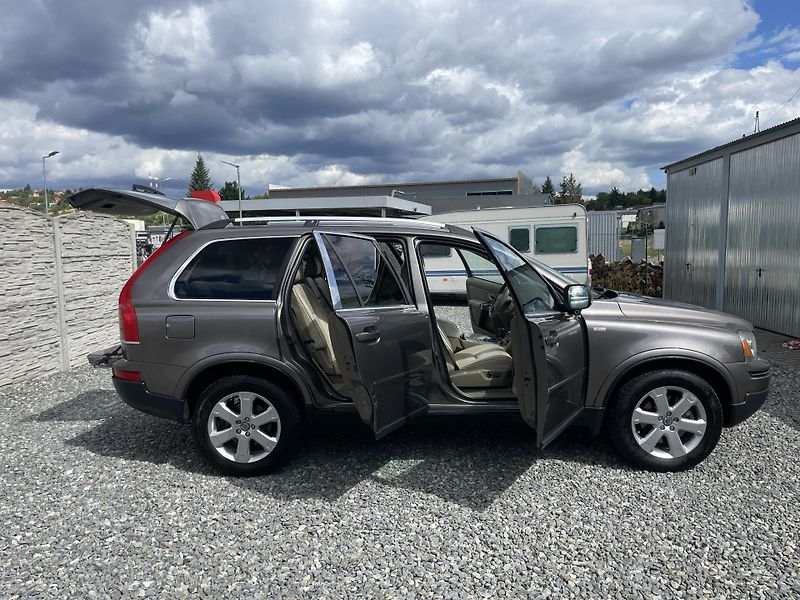 Volvo XC90 2.5TDi D5 200PS AWD R-DESIGN!! - fotka 153 z 180