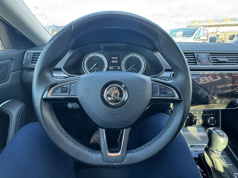 Škoda Superb (2019) DSG 2,0 TDI 140 KW STYLE+ SŠA - fotka 25 z 49