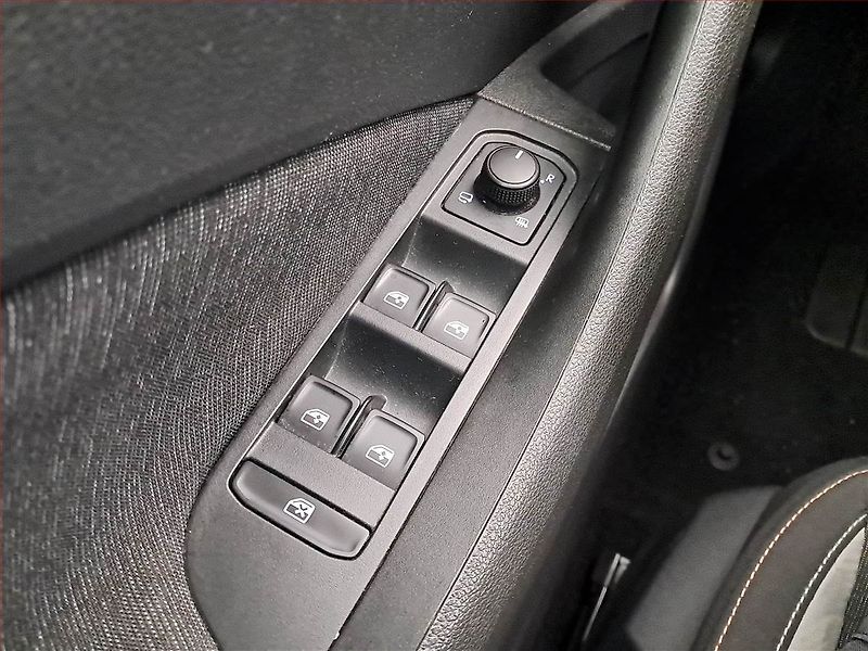 Škoda Scala (2019) Style 1.5 TSI, Automat - fotka 17 z 18