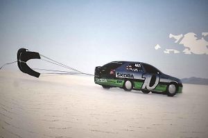 Škoda Octavia Bonneville - s brzdícím padákem v akci.