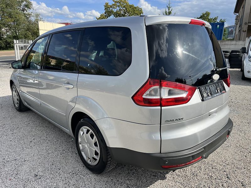 Ford Galaxy (2008) 2.0 Benzin 107 KW 7 míst - fotka 6 z 24