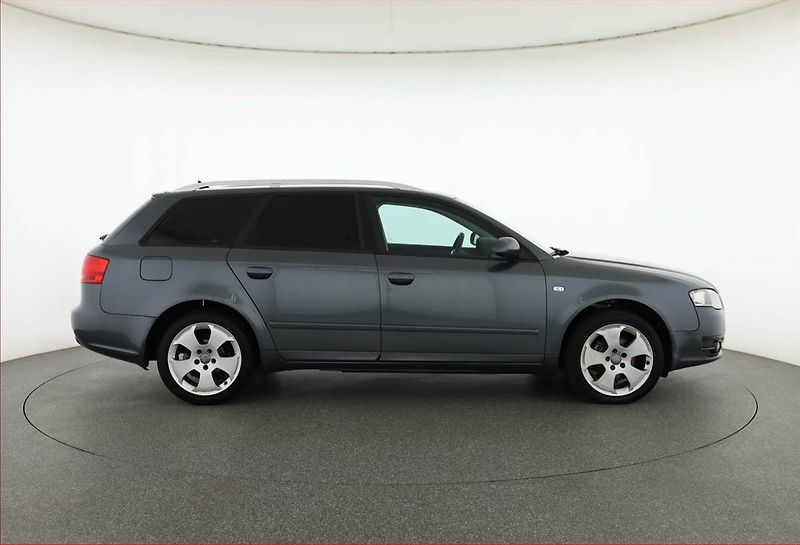Audi A4 (2007) 2.0 TDI, po STK, Tažné - fotka 6 z 16