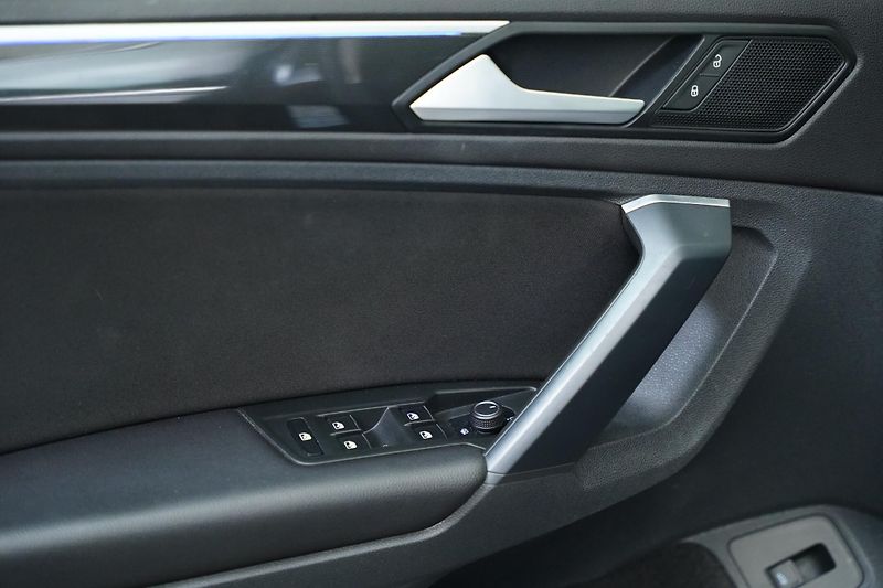Volkswagen Tiguan - fotka 12 z 26
