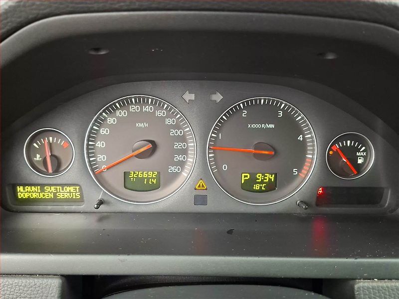 Volvo XC90 (2009) D5, 4X4, Automat, Tempomat - fotka 11 z 15