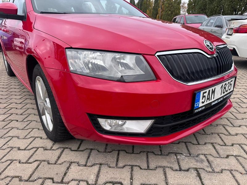 Škoda Octavia (2016) 1,6 81 KW ROZVODY 2. MAJITEL - fotka 10 z 50
