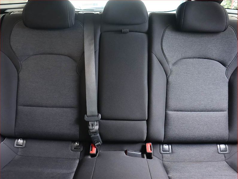 Hyundai i30 (2023) Family 1.5 DPI, Tempomat - fotka 10 z 19