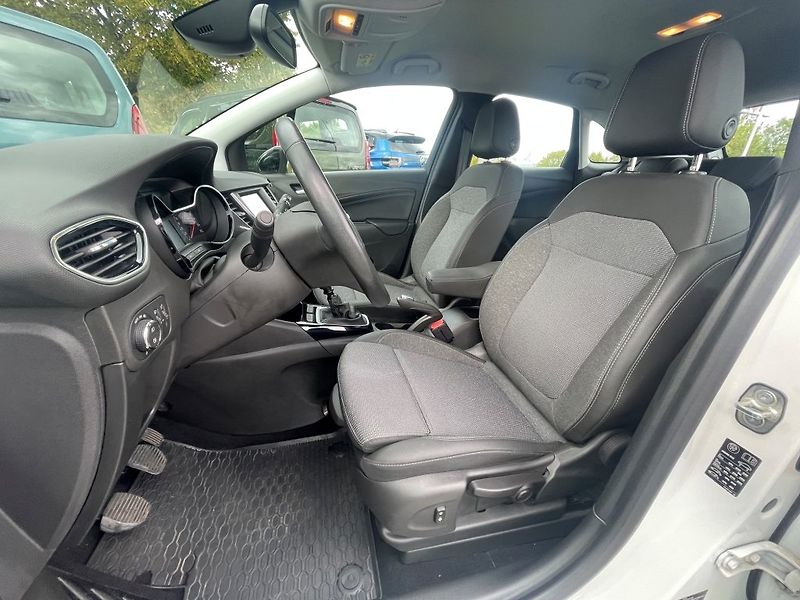 Opel Crossland Elegance 1,2 Turbo, 1. maj, ČR - fotka 11 z 33