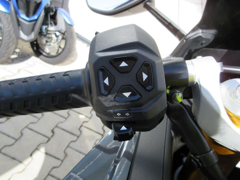 Aprilia (2026) RS 660 MY26 - fotka 10 z 12