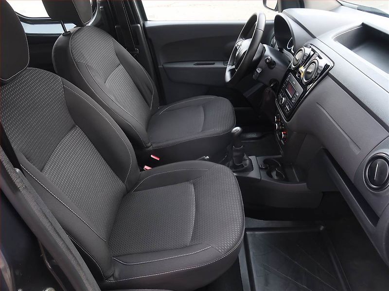 Dacia Dokker (2019) Arctica 1.6 SCe, 5Míst, ČR - fotka 9 z 21