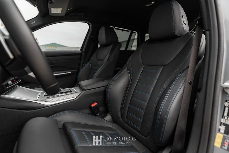 BMW Řada 3 (2025) 330e Touring 292 k, M paket - fotka 15 z 20