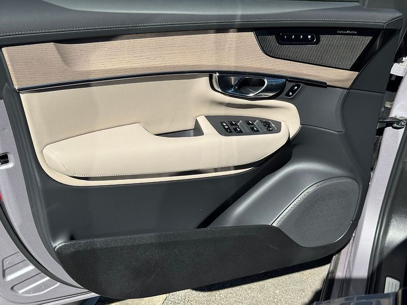 Volvo XC90 PLUS B5, VZDUCH, 360° - fotka 7 z 22