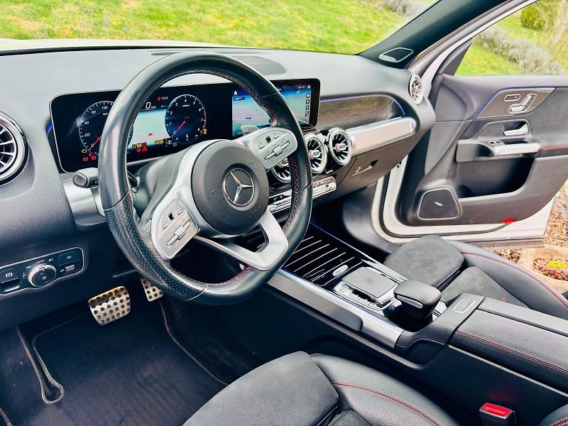 Mercedes-Benz GLB GLB 250 4M AMG 2.0 /165kW - fotka 8 z 12