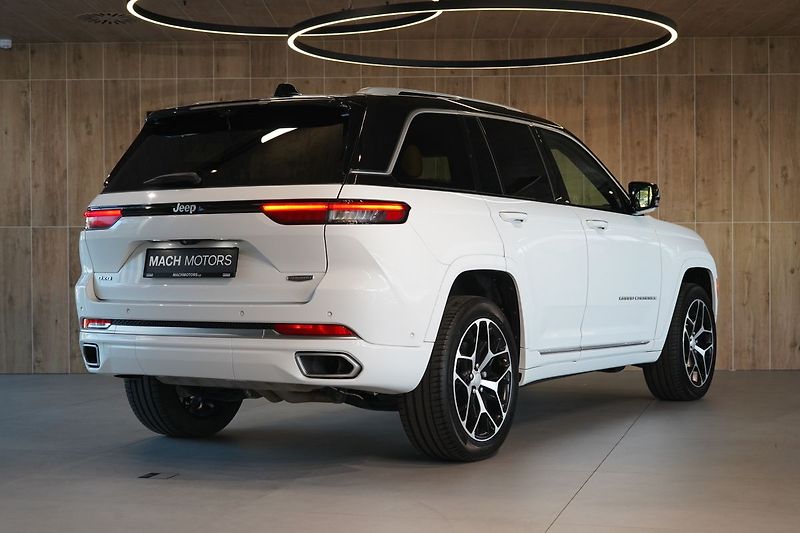 Jeep Grand Cherokee - fotka 8 z 55