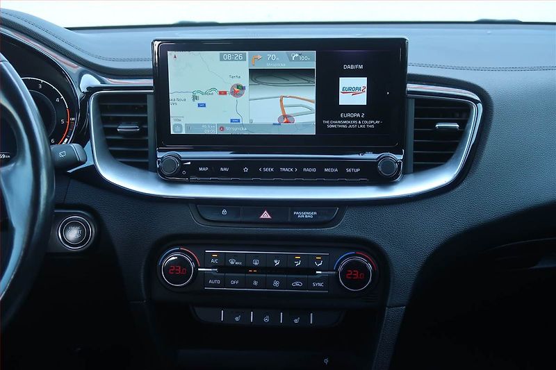 Kia Ceed (2021) 1.6 CRDi MHEV, Automat - fotka 12 z 26