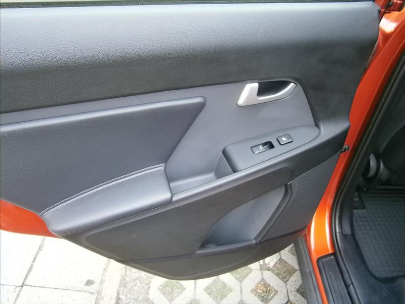 Kia Sportage 1,6 GDi 99 KW - fotka 10 z 14