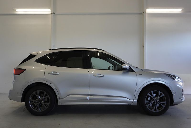 Ford Kuga 2.0 TDCi ST-LINE 4x4 AUTOMAT 8 - fotka 8 z 34