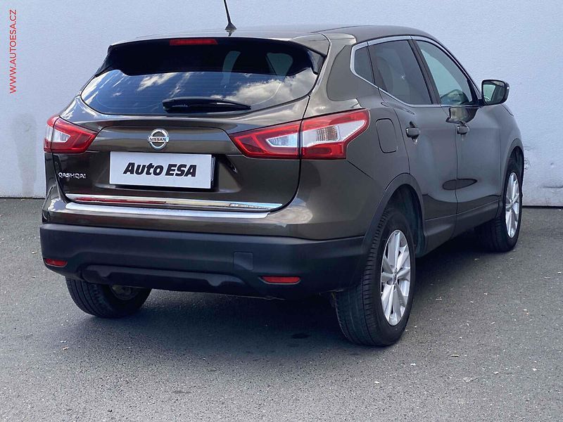 Nissan Qashqai (2016) 1.2 DIG-T, ČR, Acenta, AT - fotka 4 z 16