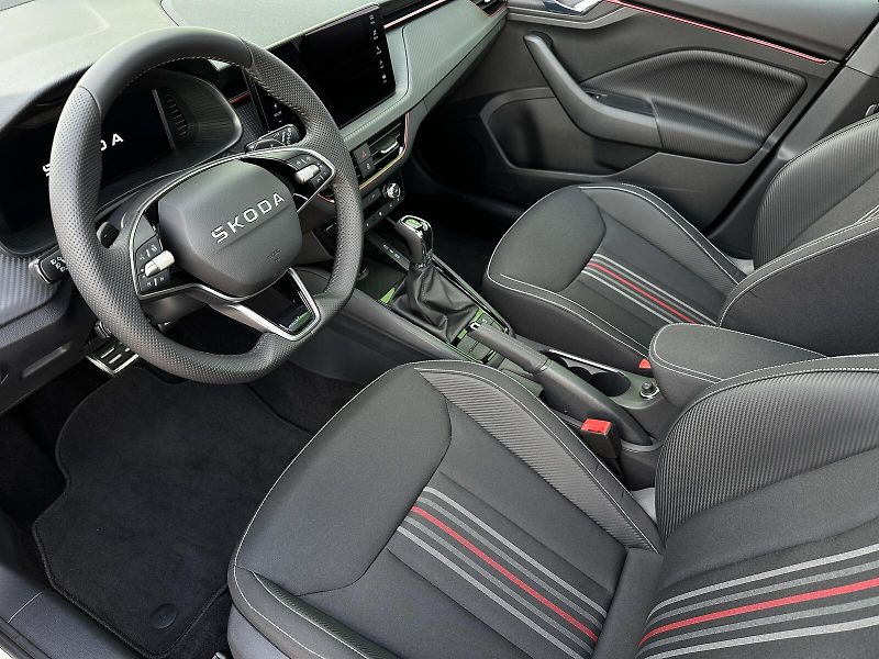 Škoda Kamiq 1.5TSi DSG Monte Carlo 150PS M - fotka 13 z 47