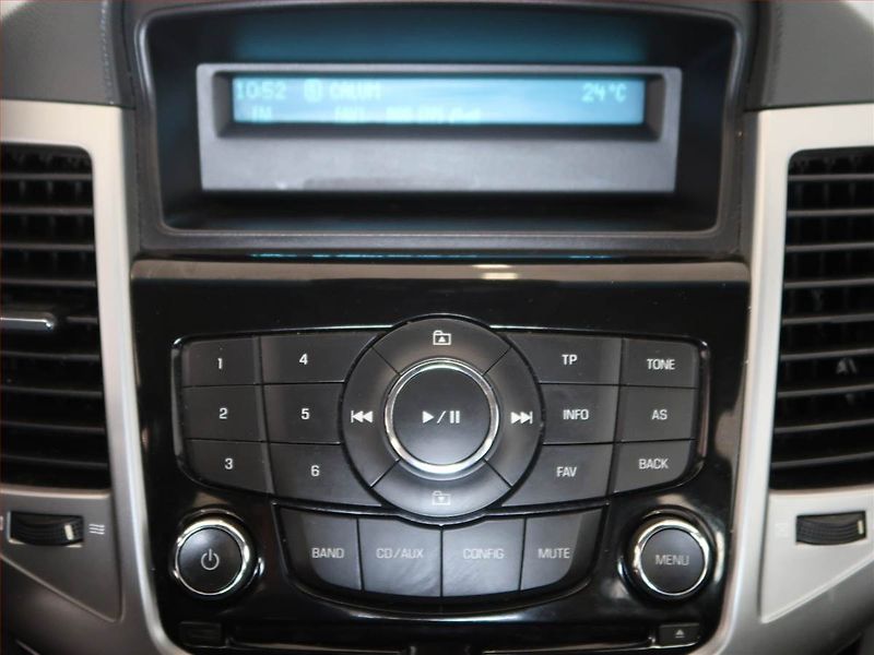 Chevrolet Cruze (2010) 1.6 i 16V, po STK, Tažné - fotka 12 z 14