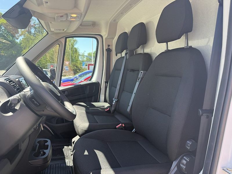 Toyota Proace Max L3H2 4D VAN 2.2 140 6MT Active - fotka 14 z 21