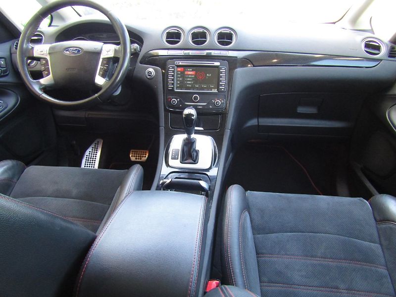 Ford S-MAX (2011) TITANIUM S 2.0 TDCi - fotka 15 z 44