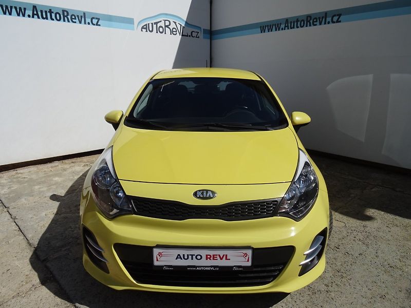 Kia Rio (2017) 1.2i,61kW,1majČR,S.kni,ALU - fotka 20 z 22